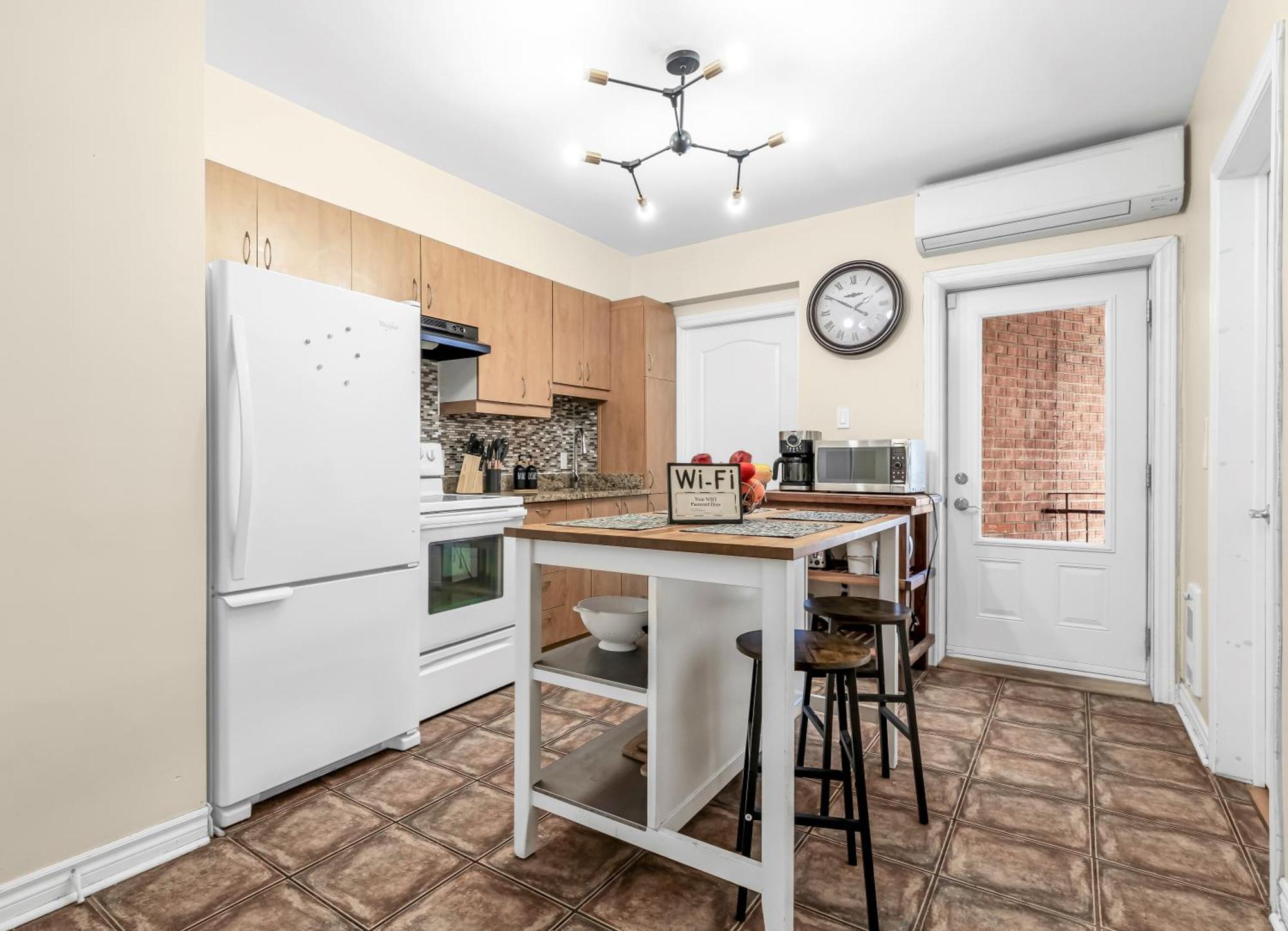 Beautiful 3-Bedrooms In Heart Of Plateau Mont-Royal Montréal Kültér fotó